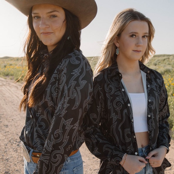 Boot Scootin Button Up - Picture 5 of 9